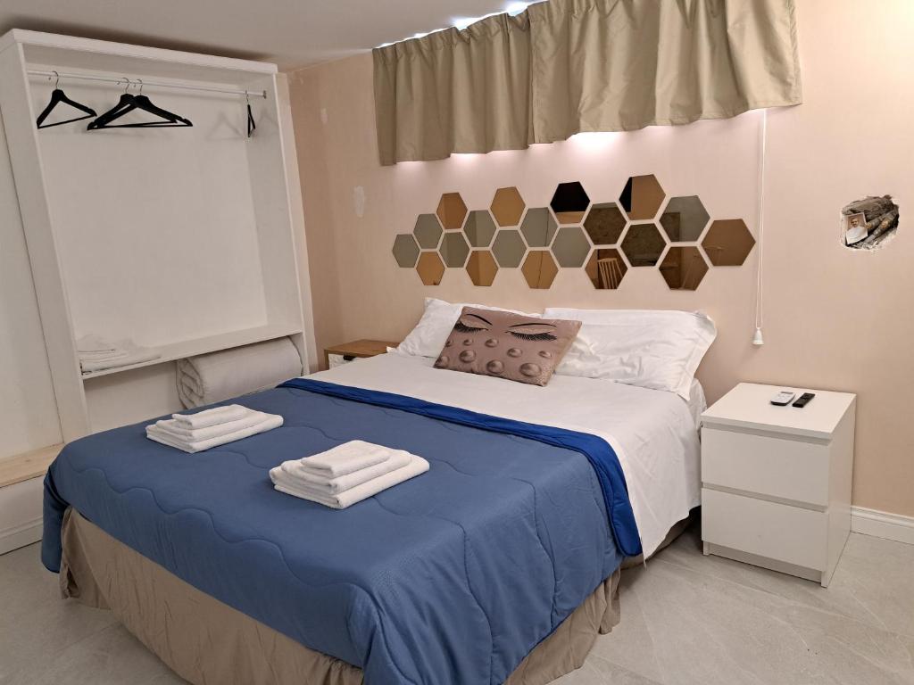 Amendola Rooms - Double Room With Private Bathroom