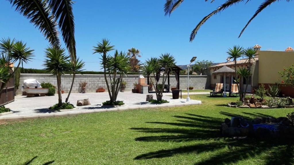 Vonkajšia záhrada v ubytovaní Villa Atlaymar