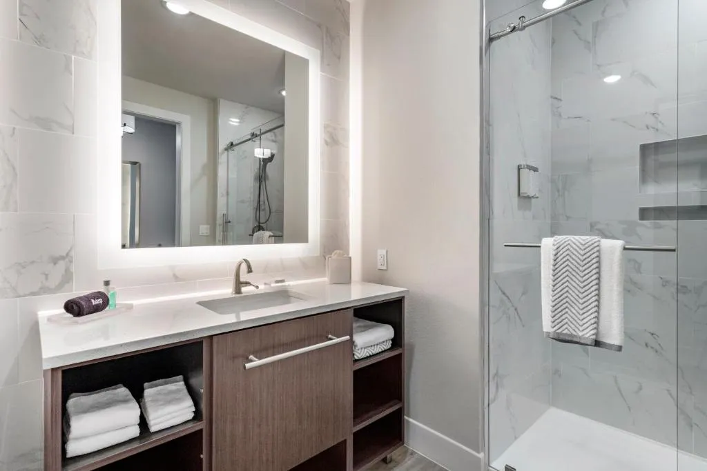 Standard Room J