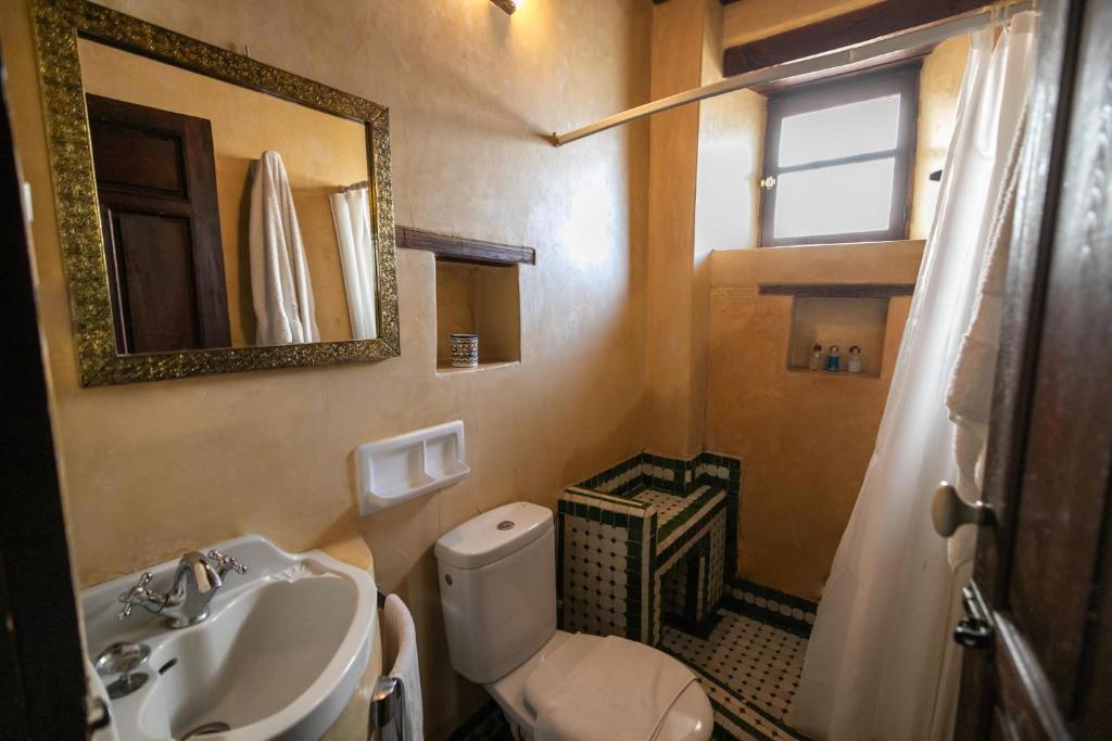 Koupelna v ubytování Riad Arabella