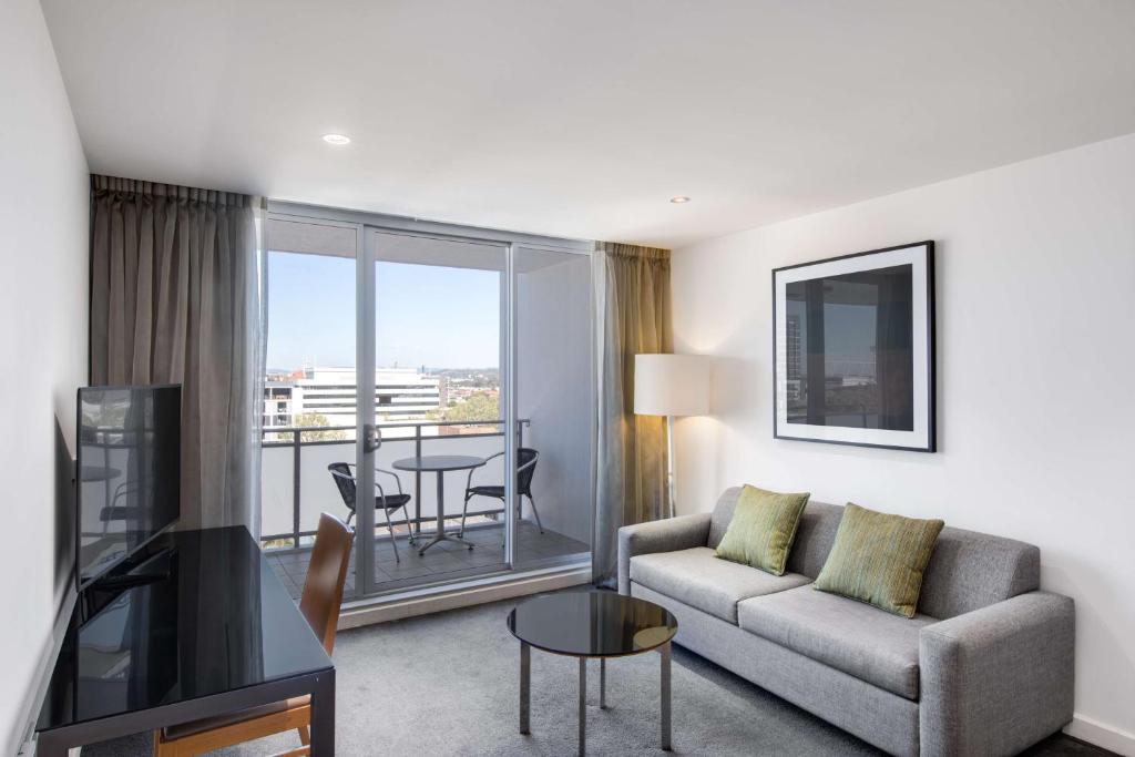 Adina Apartment Hotel Wollongong photo