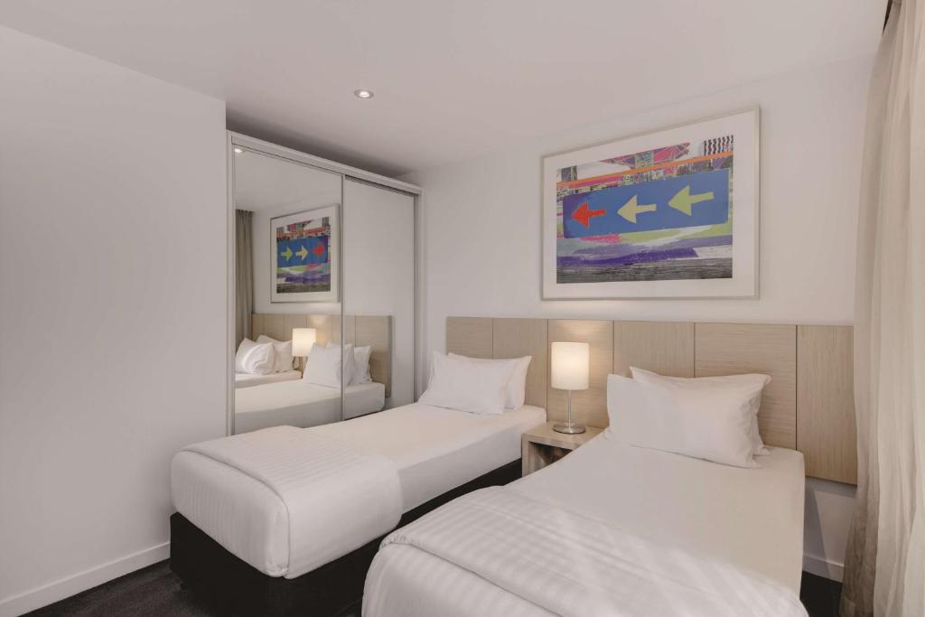 Travelodge Hotel Melbourne Docklands - Resim 11