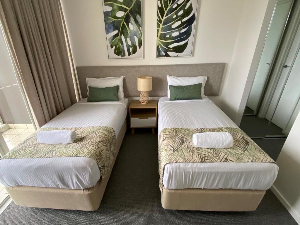 Seachange Coolum Beach - Deluxe Two-Bedroom Apartment With Private Rooftop