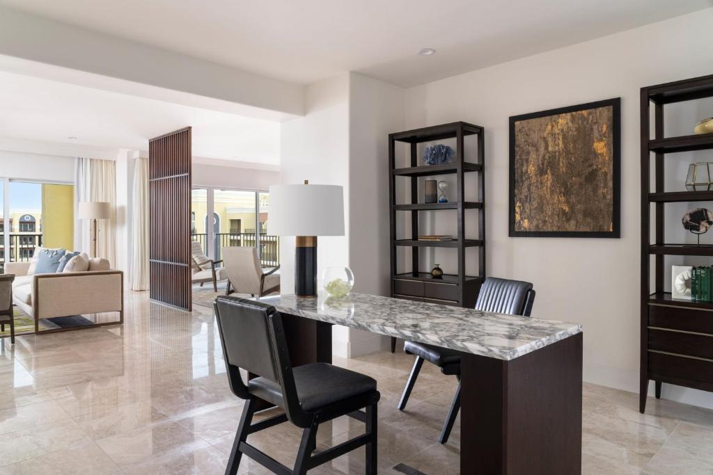 Foto da galeria de The Ritz-Carlton, Aruba em Palm-Eagle Beach