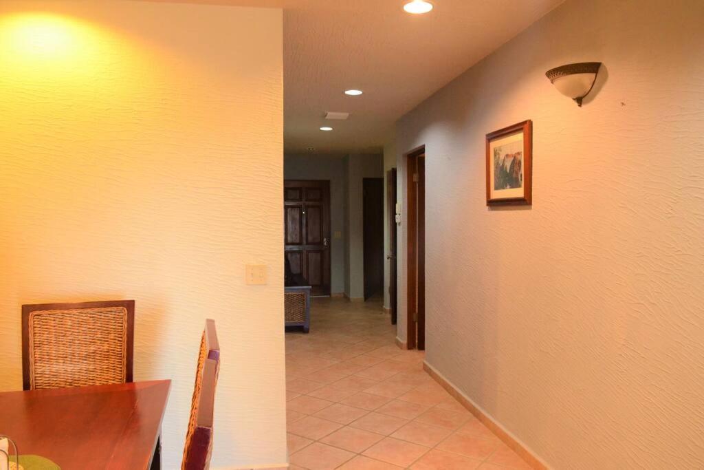 Foto sihtkohas French Harbor asuva majutusasutuse Condo Unit 131! Stay with us !!! galeriist