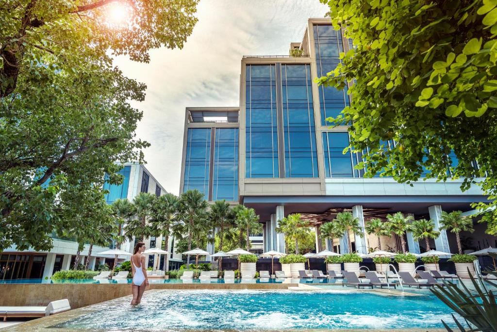 Bazén v ubytování Four Seasons Hotel Bangkok at Chao Phraya River nebo v jeho okolí