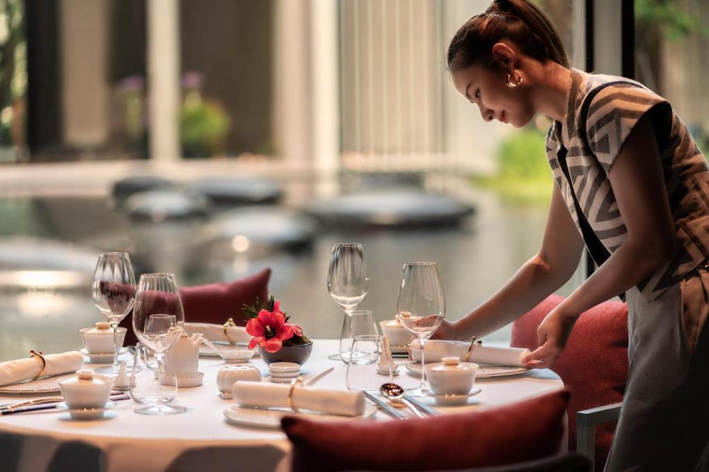 Four Seasons Hotel Bangkok at Chao Phraya River - Resim 45