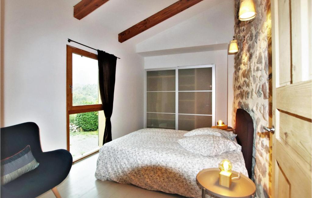 Posteľ alebo postele v izbe v ubytovaní Amazing Home In St-Etienne De Boulogne