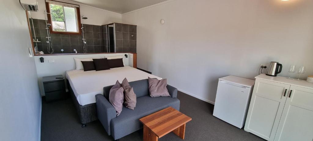 Narangba Motel (formerly Brisbane North B&B and Winery) - Chambre Double Avec Salle De Bain Spa
