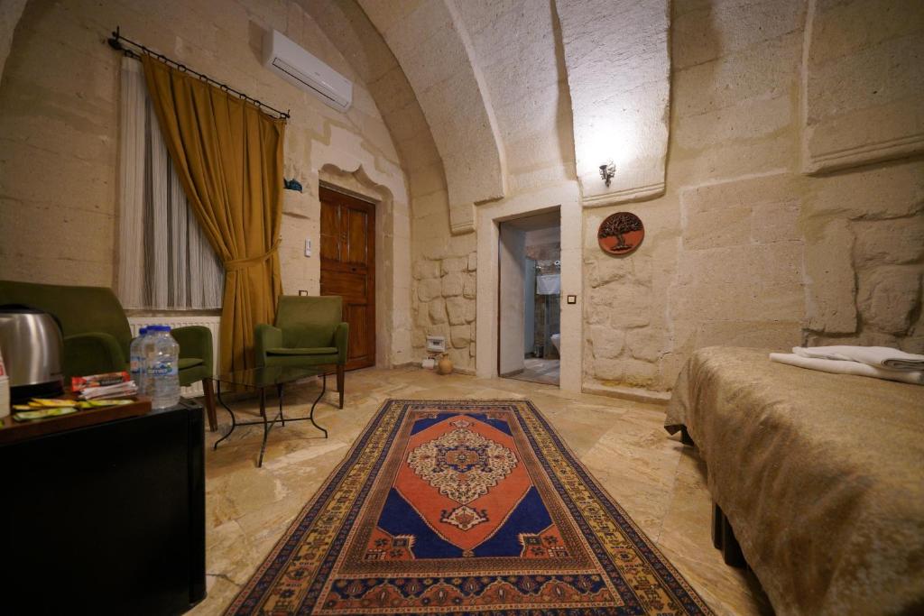 Emit Cave Hotel - 13