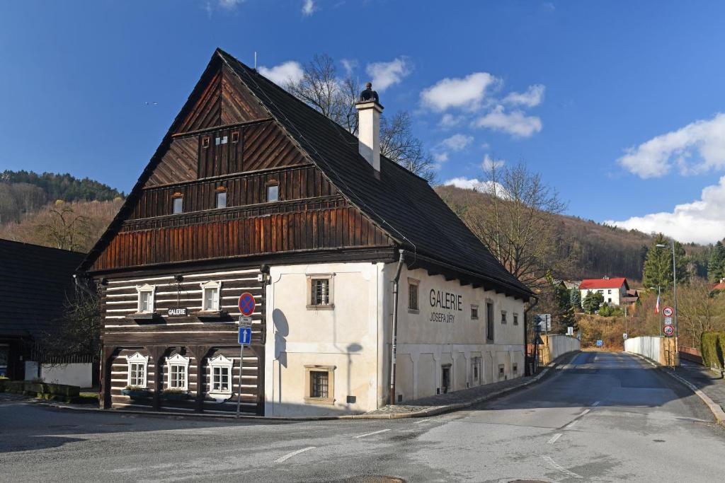 Nespecifikovaný výhled na hory nebo výhled na hory při pohledu z apartmánu