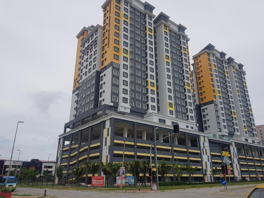 Το κτήριο όπου στεγάζεται  το διαμέρισμα