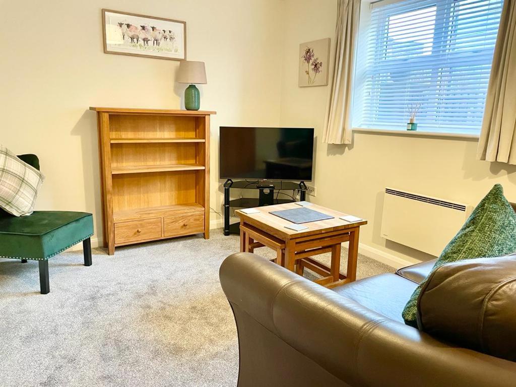 1 Merchants Gate - 2 bedroom, city apartment with private parking 4