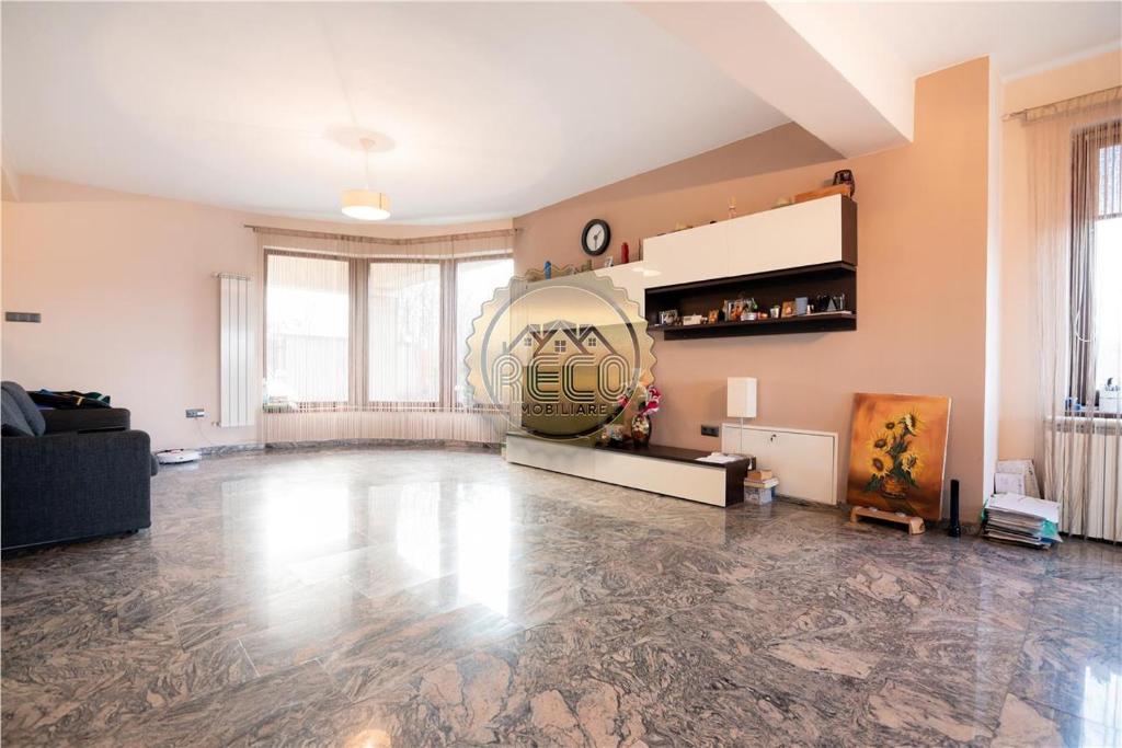 a large living room with a marble floor at VILA ORADEA LUX in Oradea