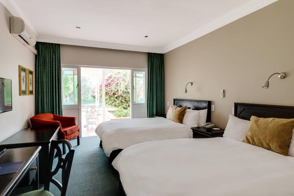 Protea Hotel by Marriott George King George - Image 9