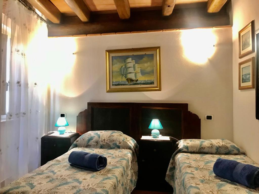Casa Bea B&B - Twin Room With Private External Bathroom