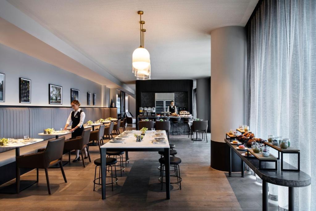 Melbourne Marriott Hotel Docklands