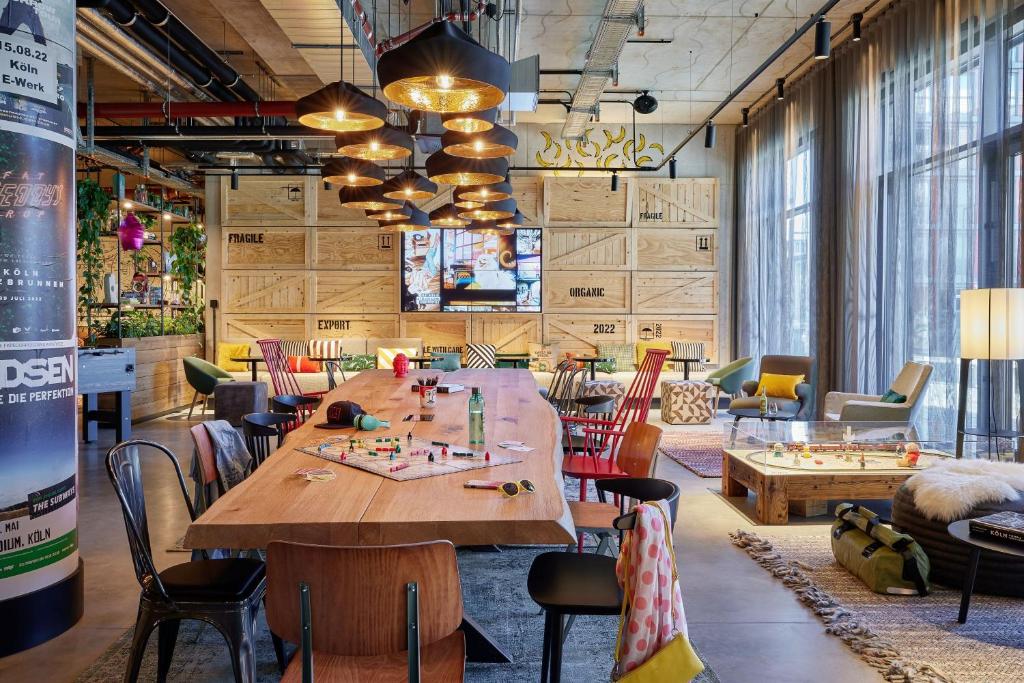 Moxy Cologne Muelheim - Resim 20