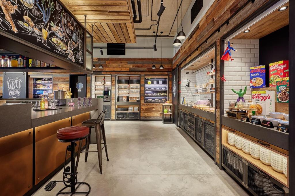 Moxy Cologne Muelheim - Resim 23