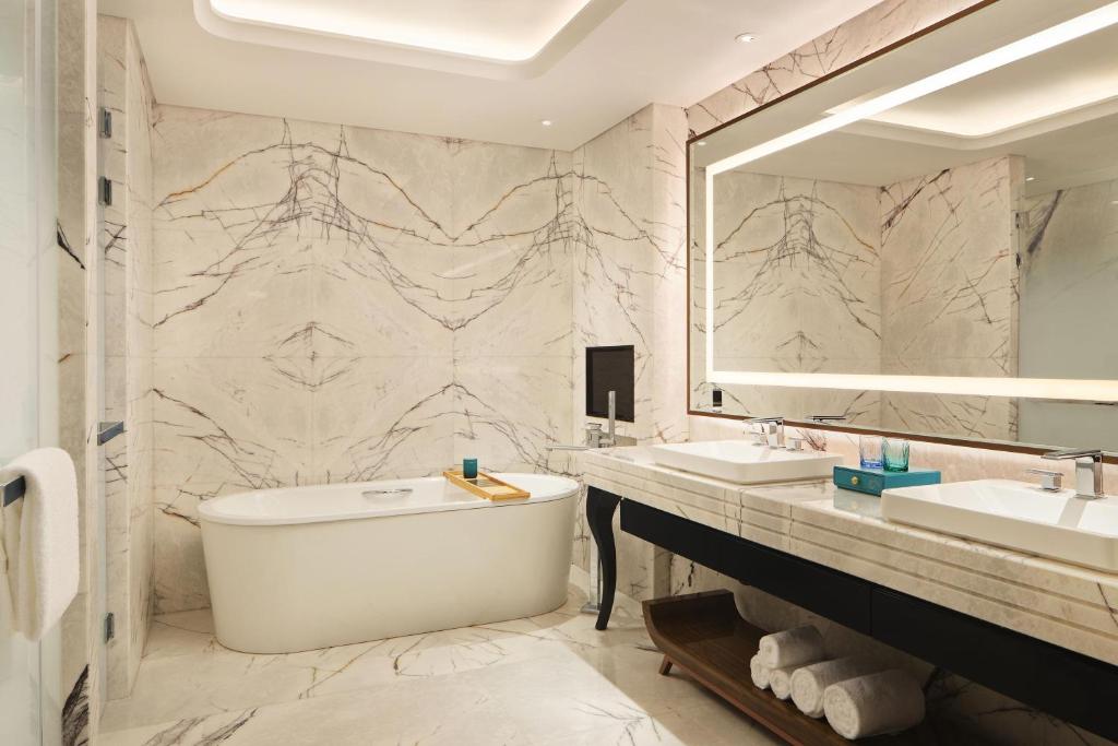 Koupelna v ubytování Na Lotus Hotel, a Luxury Collection Hotel, Nanning