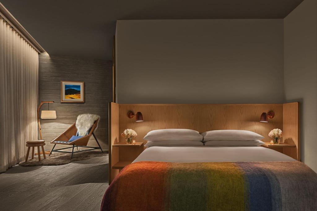 
Loft King Room with Courtyard View
