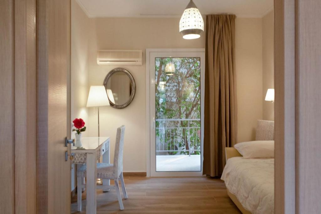 Lilly Apartments - 14