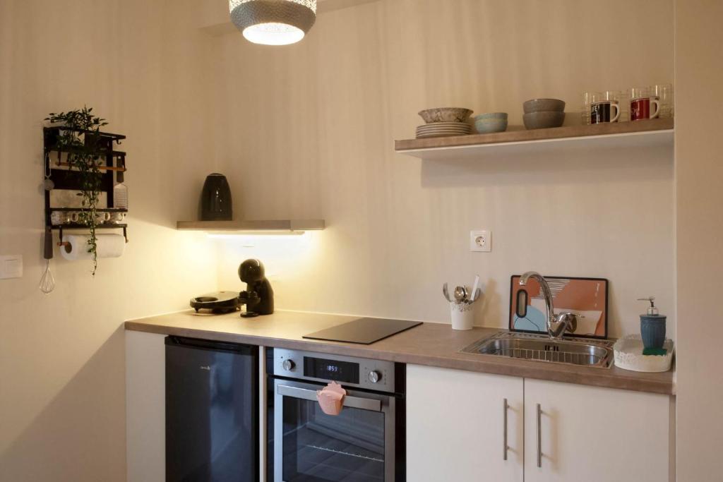 Lilly Apartments - 12