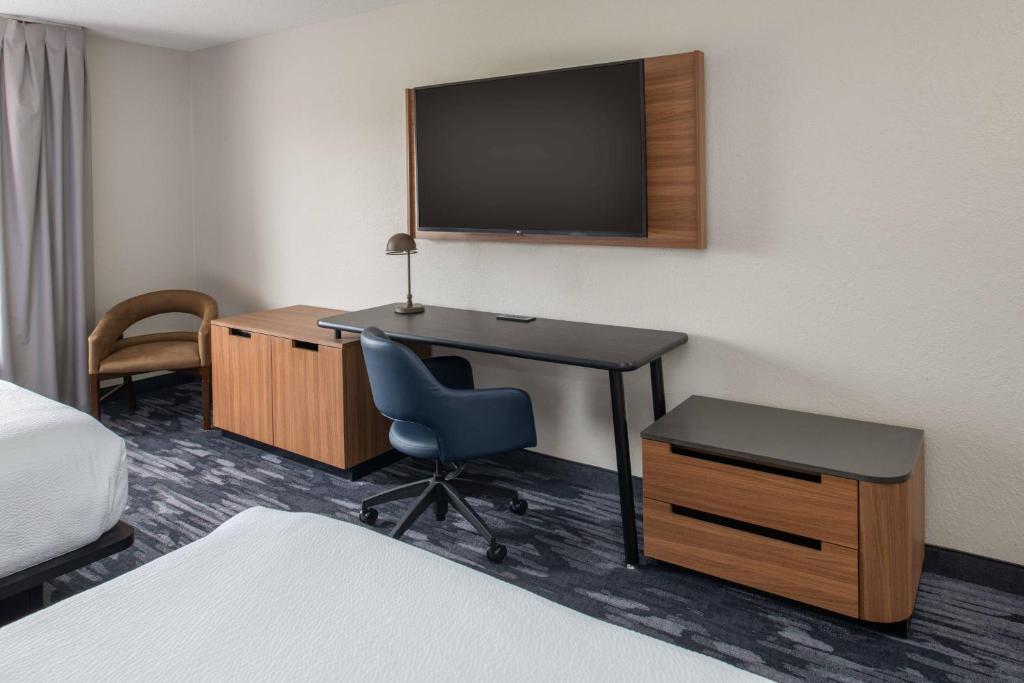 Postel nebo postele na pokoji v ubytování Fairfield Inn Spokane Downtown
