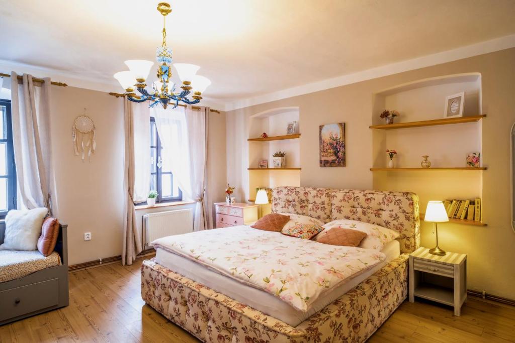 Postel nebo postele na pokoji v ubytování Rustic House v Lužických horách