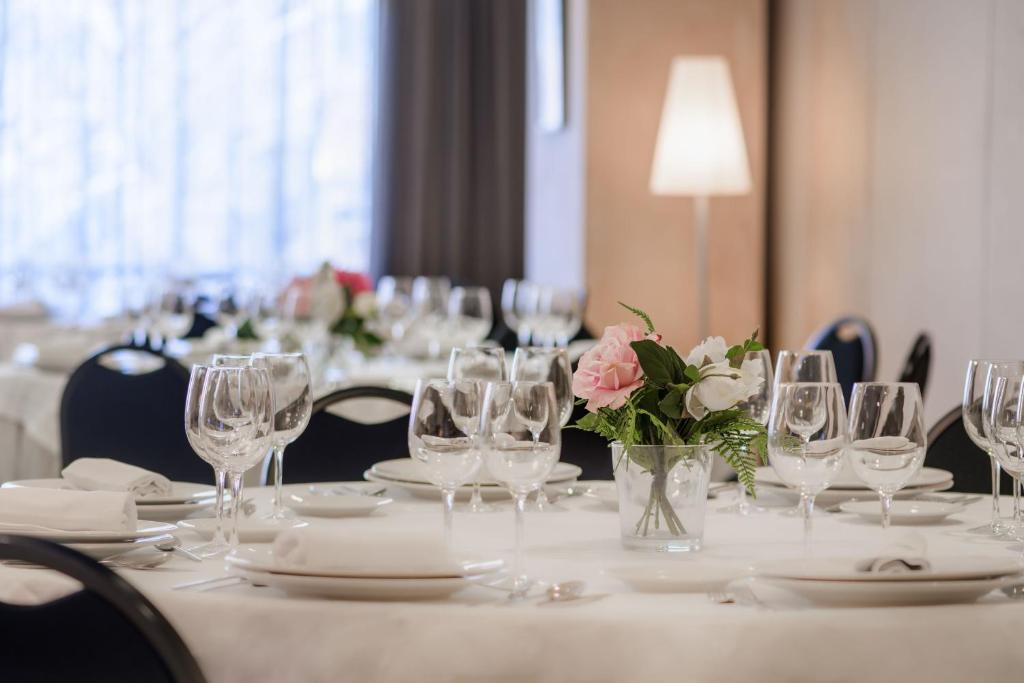 Restaurace v ubytování AC Hotel Guadalajara by Marriott, Spain