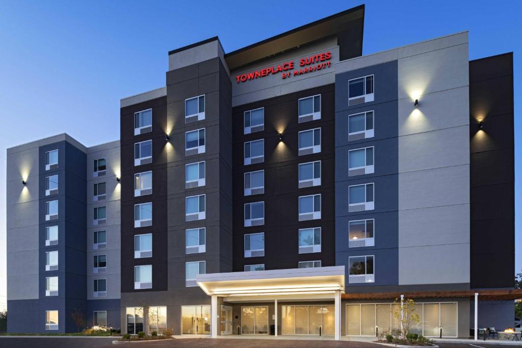 a rendering of the hampton inn suites denver downtown at TownePlace Suites by Marriott Brentwood in Brentwood