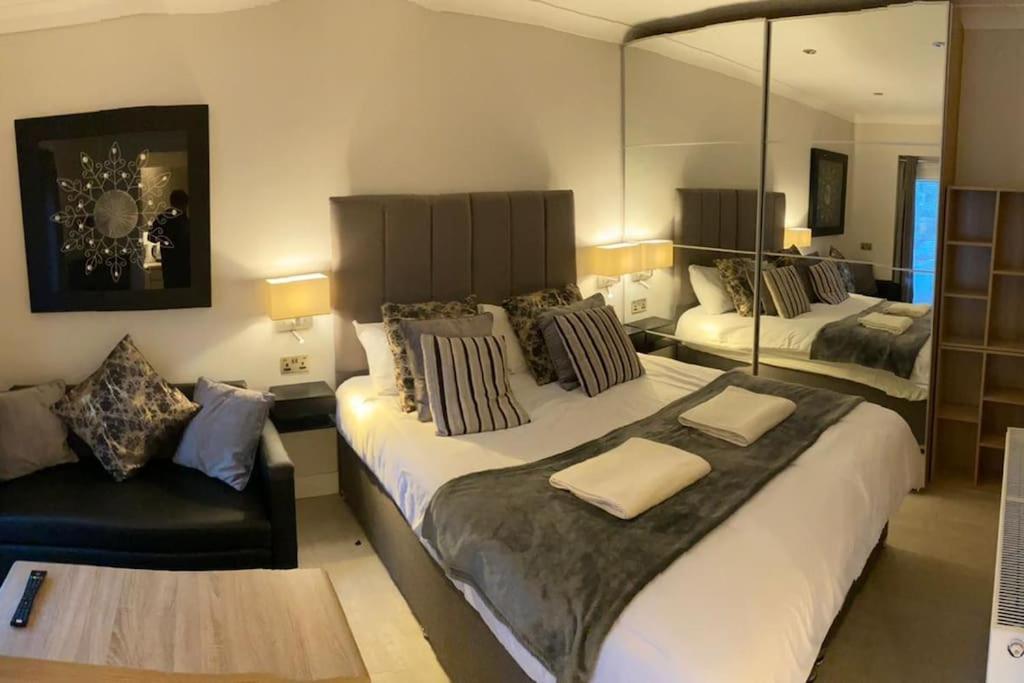 Apartment Beautiful Studio with Private Garden, Newcastle upon Tyne, UK