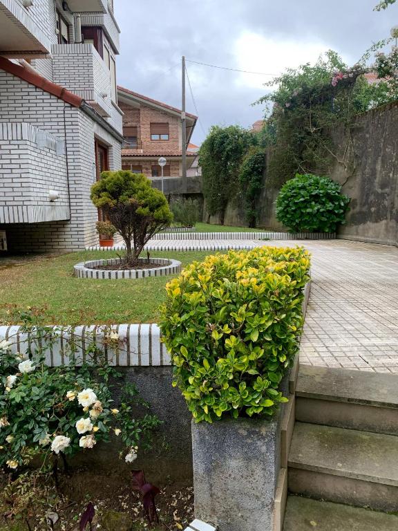 Fotografia z galérie ubytovania Coqueto piso junto a la playa de Ris v destinácii Noja