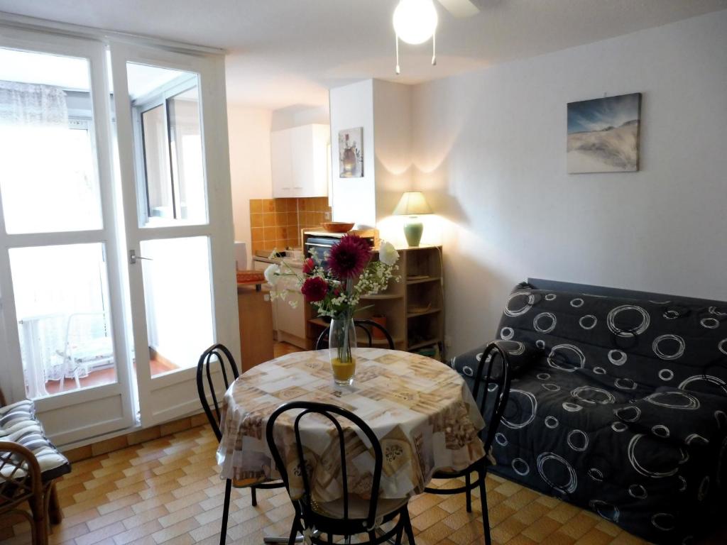 Posedenie v ubytovaní GENOIS Joli studio cabine Mt St Martin proche port Cap d'Agde