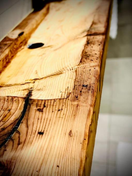 Luxury & Cosy 3.5 rooms apartment in almost 300 years old Chalet - Resim 12