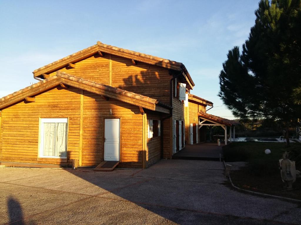 Budova, kde se bed and breakfast nachází