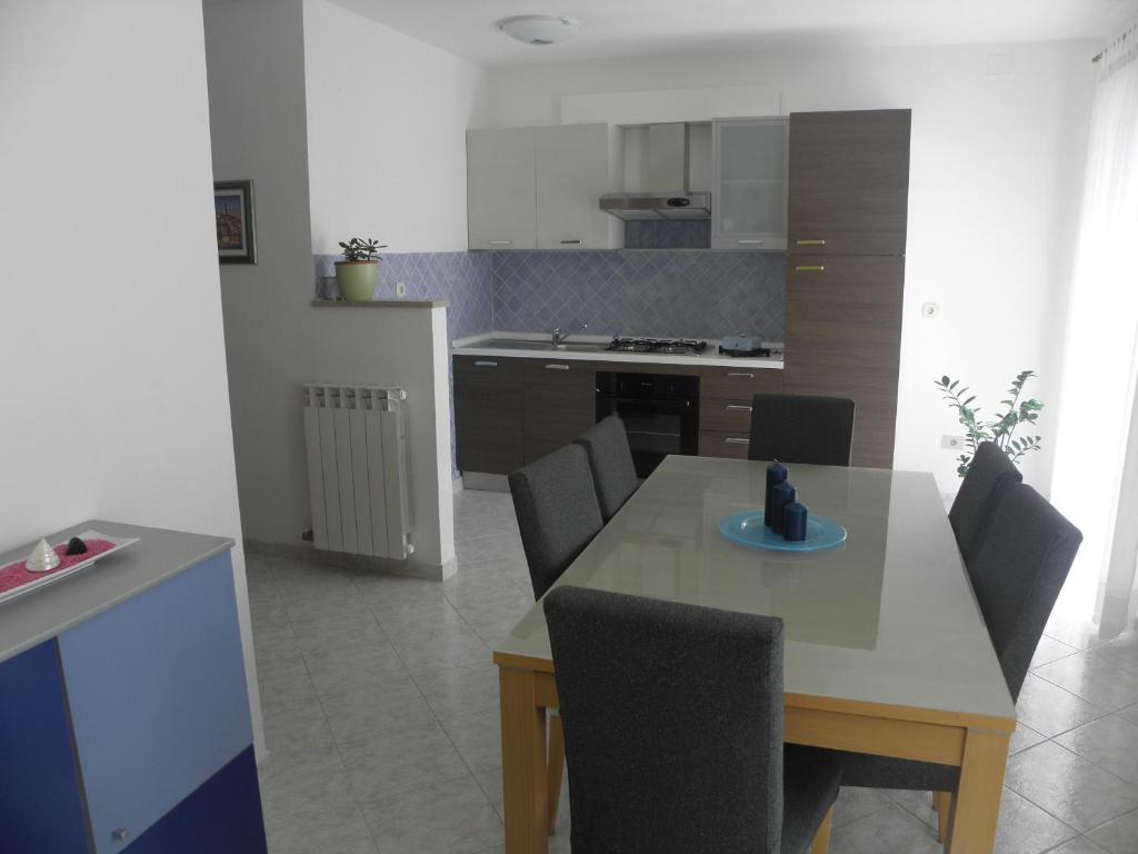 Ett kök eller pentry på Apartment Ivana