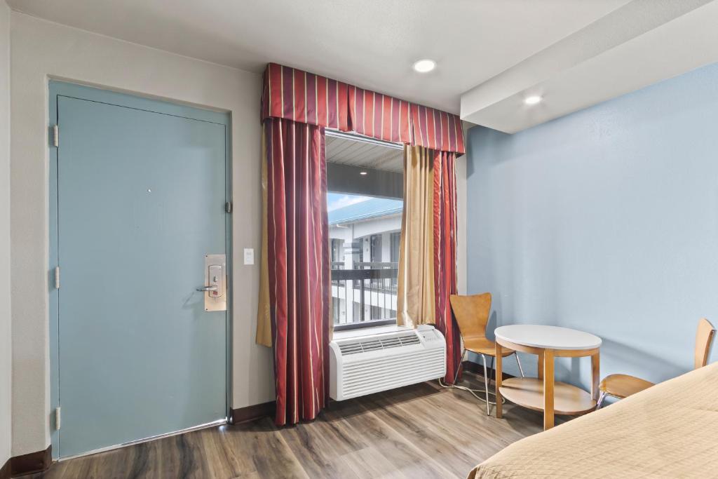 Regency Inn Near Boardwalk & Hurlburt Field - Camera Doppia Queen - Fumatori