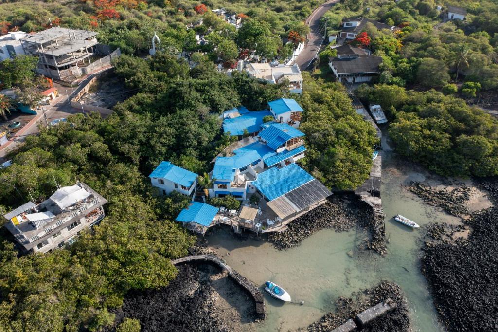 Blu Galapagos Sustainable Waterfront Lodge photo