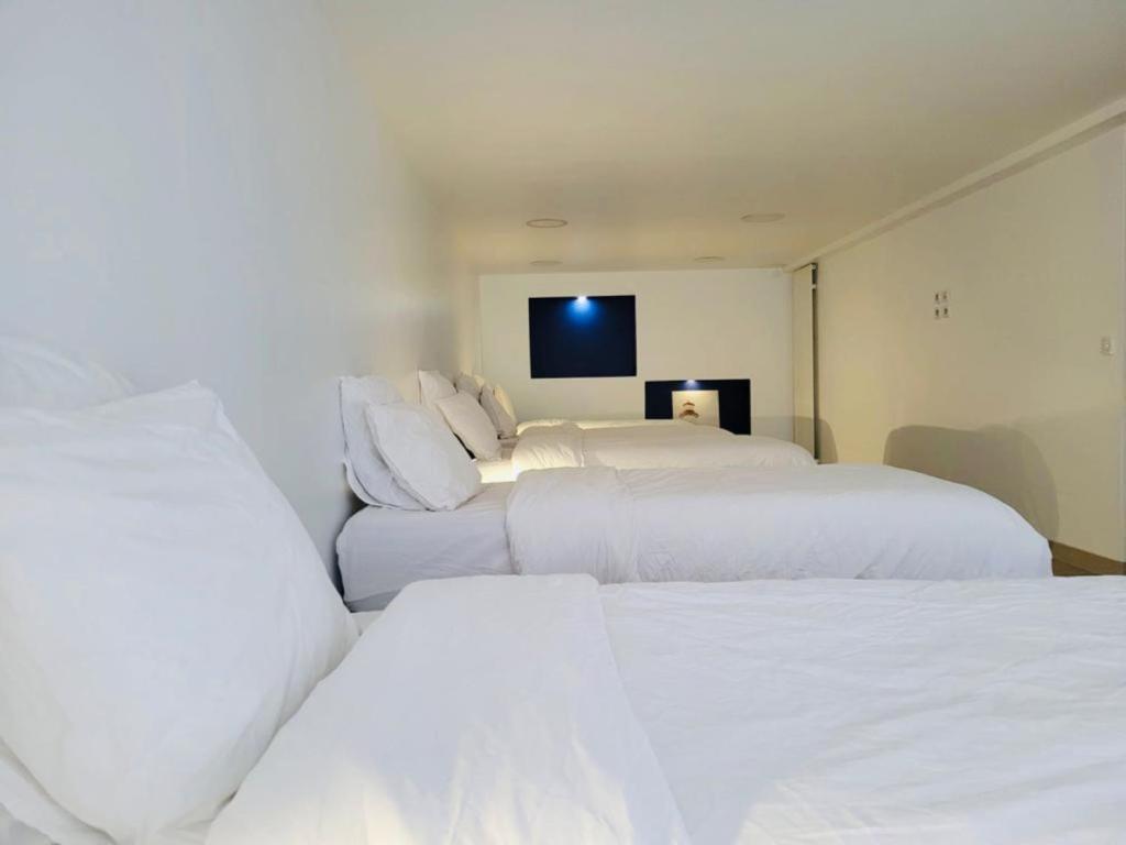 100m2 2 chambres 8 personnes - Grand parking et terrasse privée - Proche CDG-Parc expositions-Paris-Astérix-Disney - Two-Bedroom Apartment
