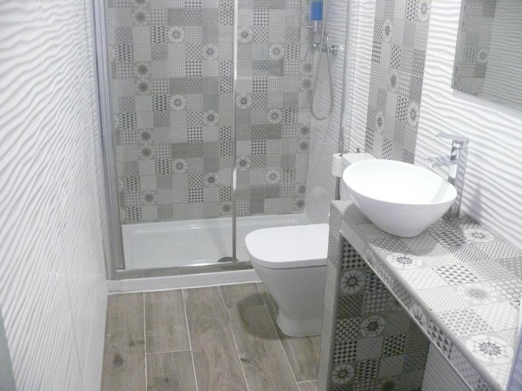 Kúpeľňa v ubytovaní HOSTAL LETTO DAL MARE