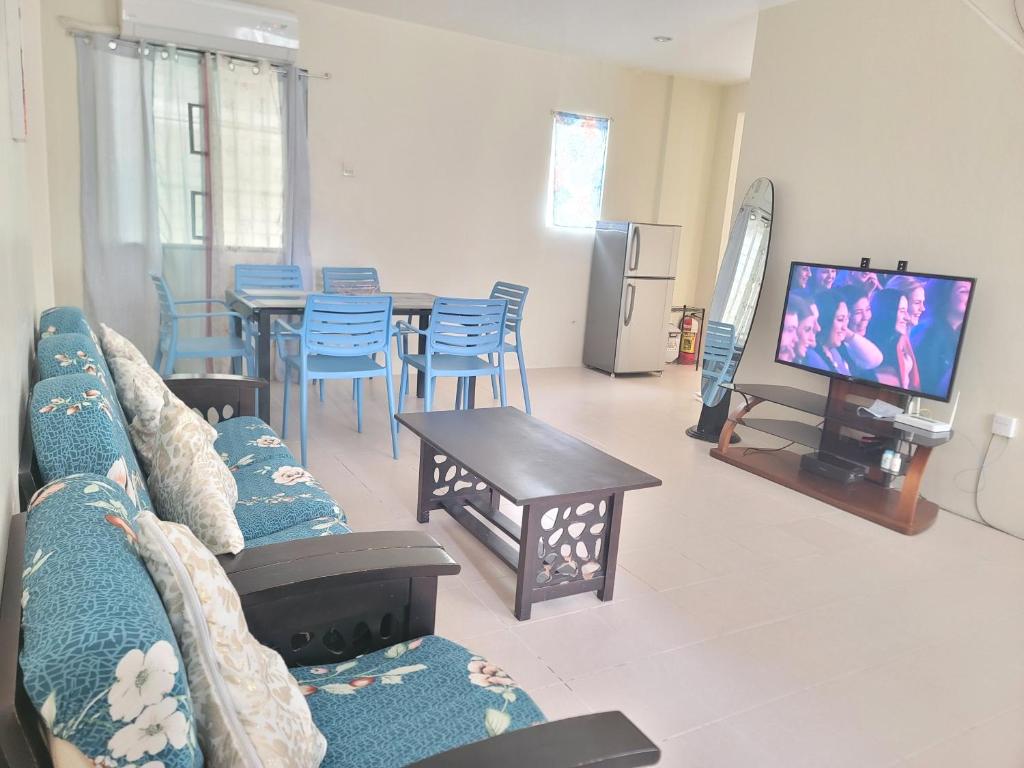 bluemingguesthouse bayswater mactan, Cebu City (updated prices 2024)