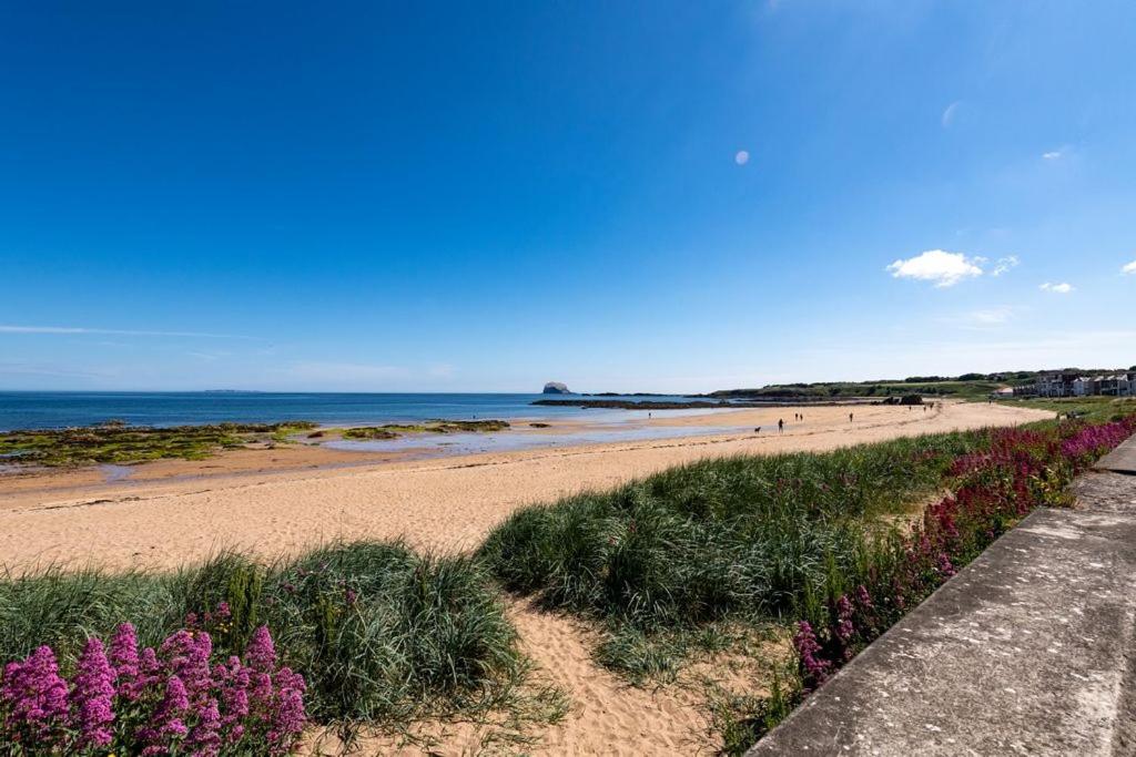 Fotografie z fotogalerie ubytování By The Beach v destinaci North Berwick