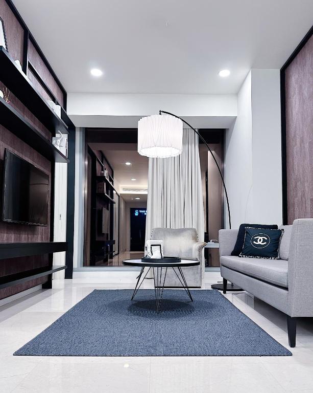 Chanel Suite with City View at Tropicana The Residence - Housity