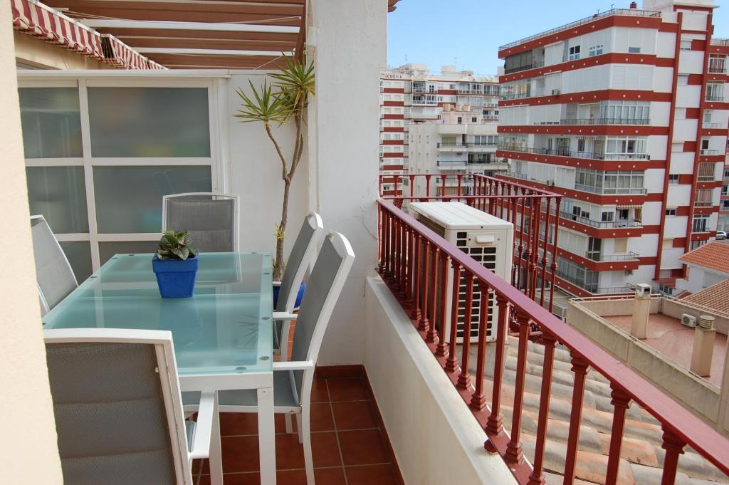 Balkón alebo terasa v ubytovaní Atico cerca del mar con vistas