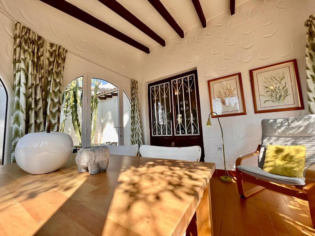 Posezení v ubytování Cristina by Sun & Sea Homes