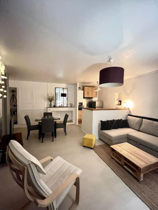 Posedenie v ubytovaní Appartement - Centre ville historique - Avec vue
