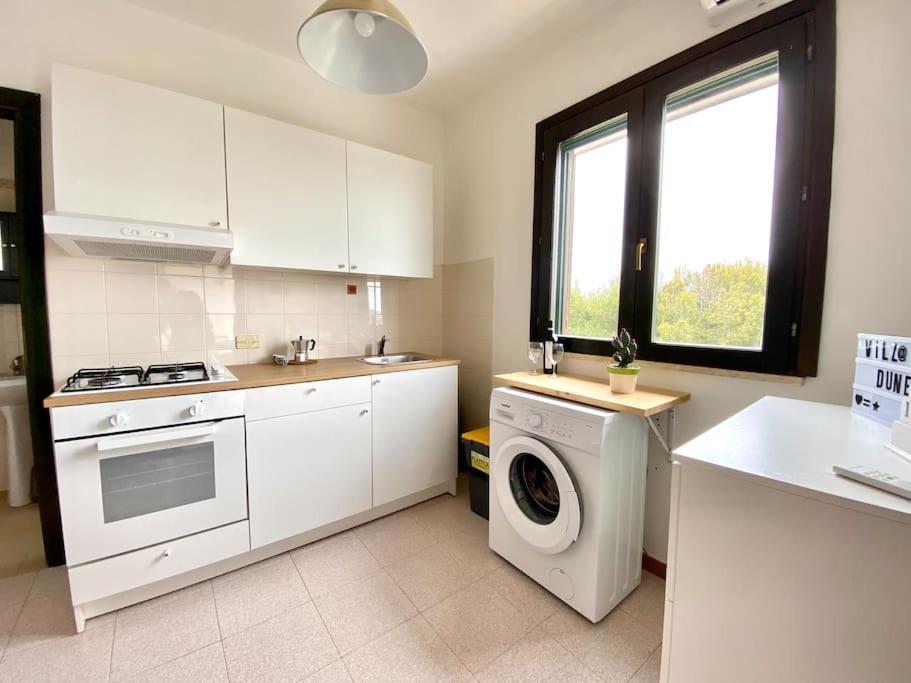 A kitchen or kitchenette at Villa Dune