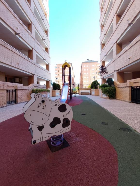 Fotografie z fotogalerie ubytování Apartamento acogedor en Magic World, Torre la Sal v destinaci La Estación