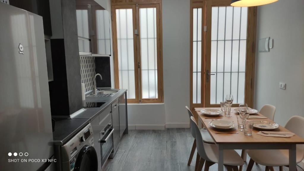 APARTMENTSUITESPAIN PLAYA - UNIVERSIDADes, Valencia – Precios ...